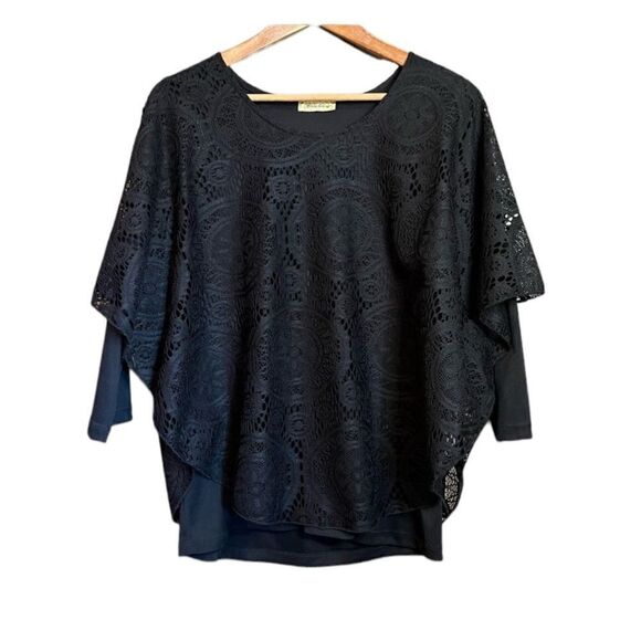 3 for $30! Brochure black top with lace overlay - Picture 1 of 8
